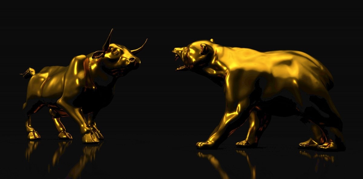 Gold statues of bear and bull
