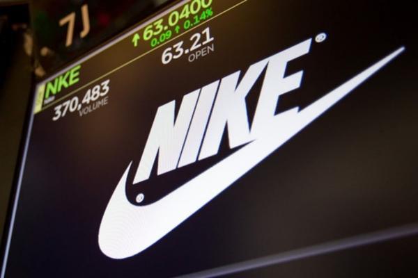 Nike stock shop split history