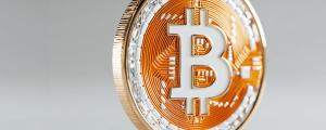 Bitcoin Bulls Back Off As Rate Cut Fails to Open Floodgates
